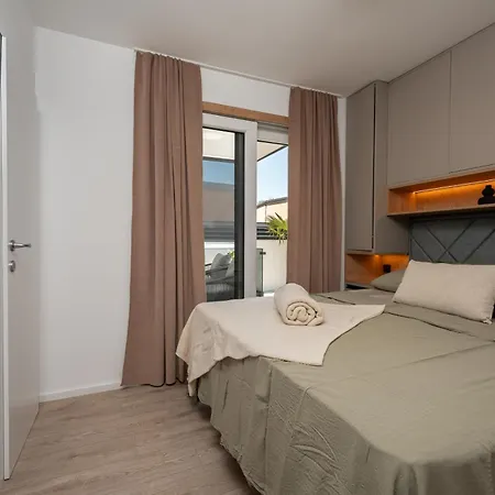 House With Pool Mari Biograd Na Moru
